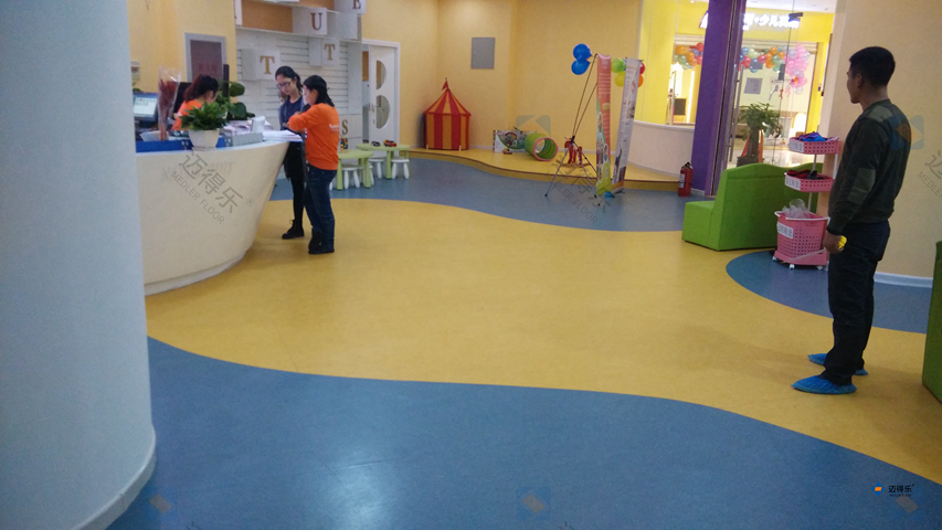 福尔波亚麻地板 早教幼儿园地胶 学校办公室展厅 亚麻油地板_a500099a.jpg